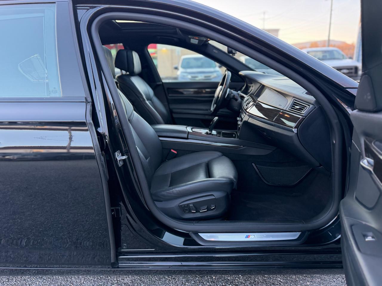 BMW 750Li xDrive  2013