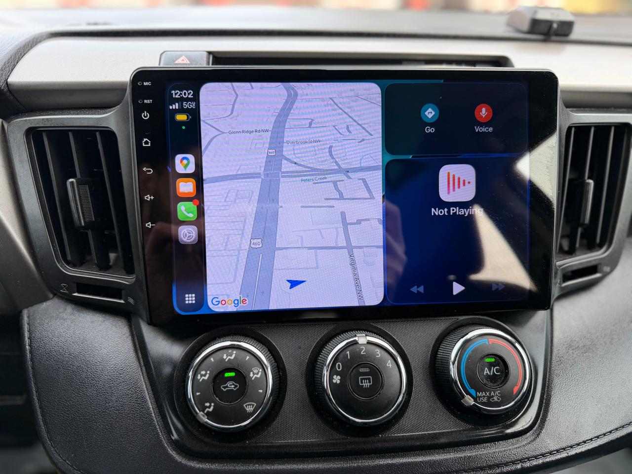 Toyota RAV4 LE FWD 2018