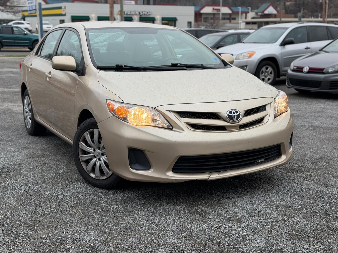 Toyota Corolla S 5-Speed MT 2012