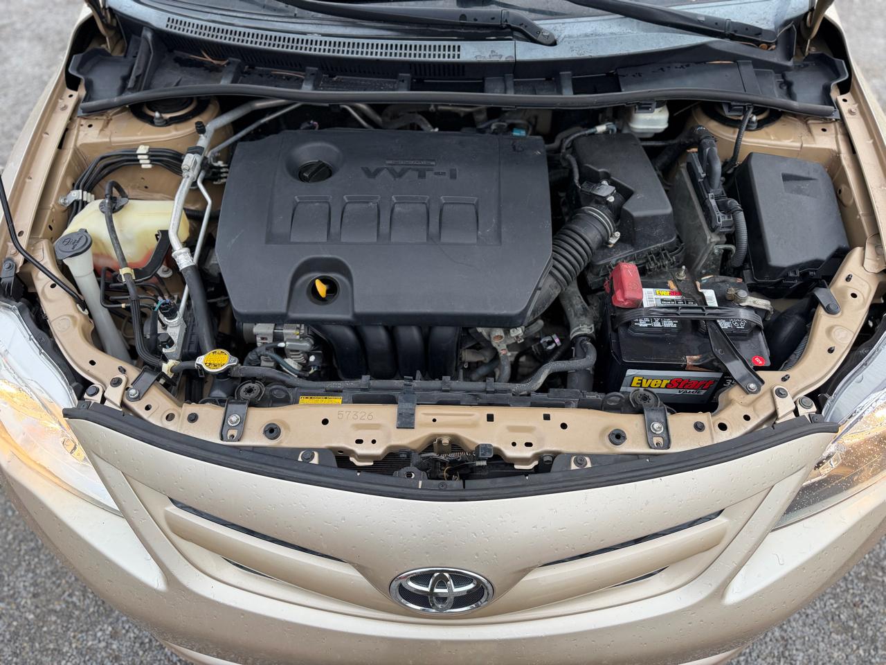 Toyota Corolla S 5-Speed MT 2012