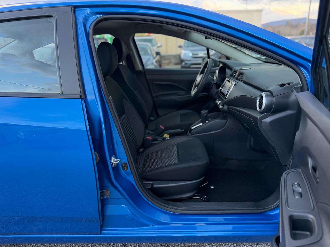 Nissan Versa S CVT 2020