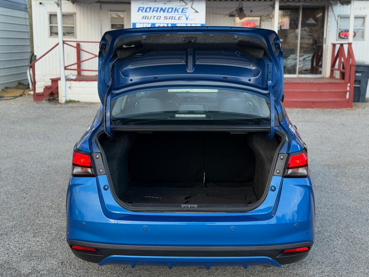 Nissan Versa S CVT 2020