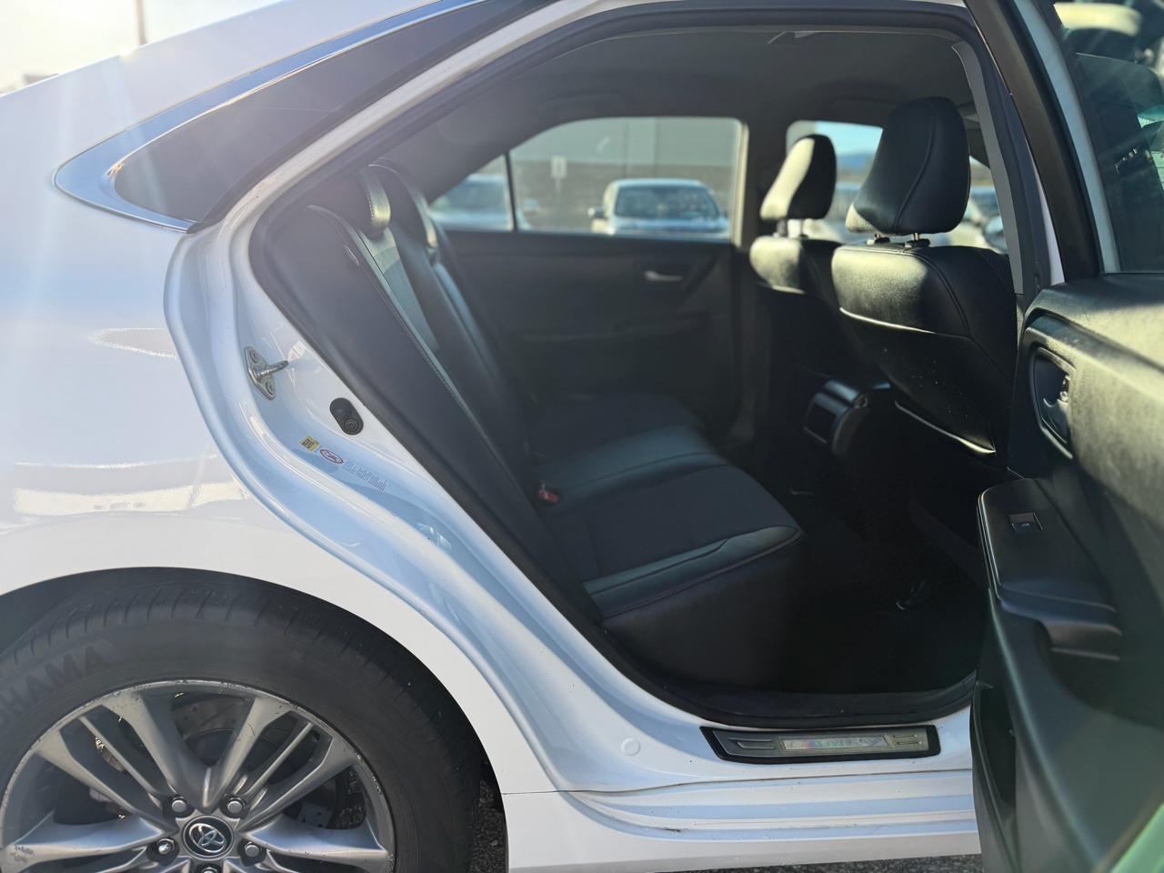 Toyota Camry SE 2017