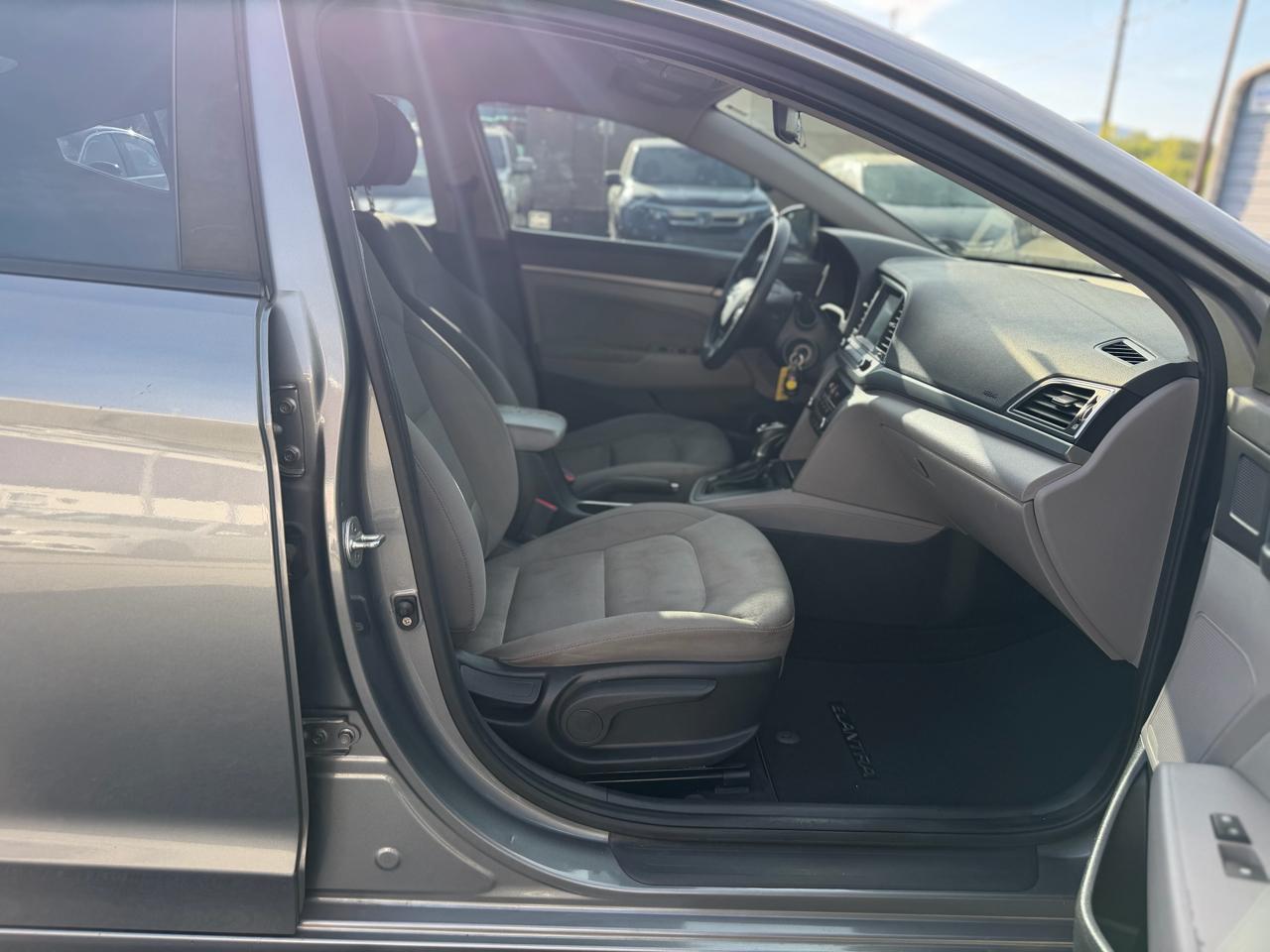 Hyundai Elantra Limited 2017