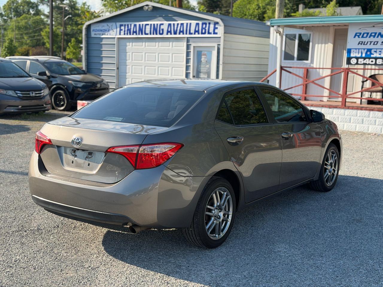 Toyota Corolla XLE CVT 2019