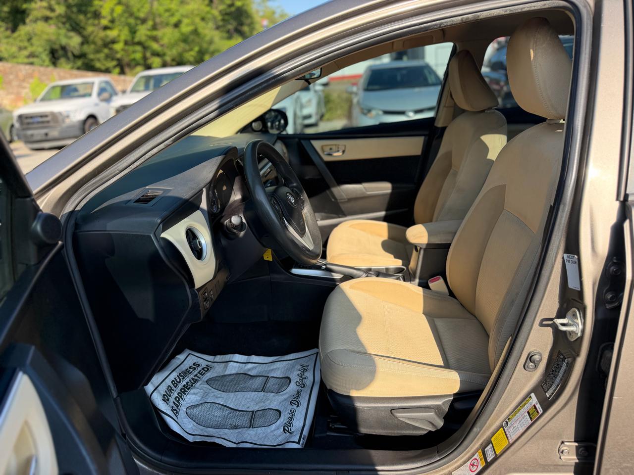 Toyota Corolla XLE CVT 2019