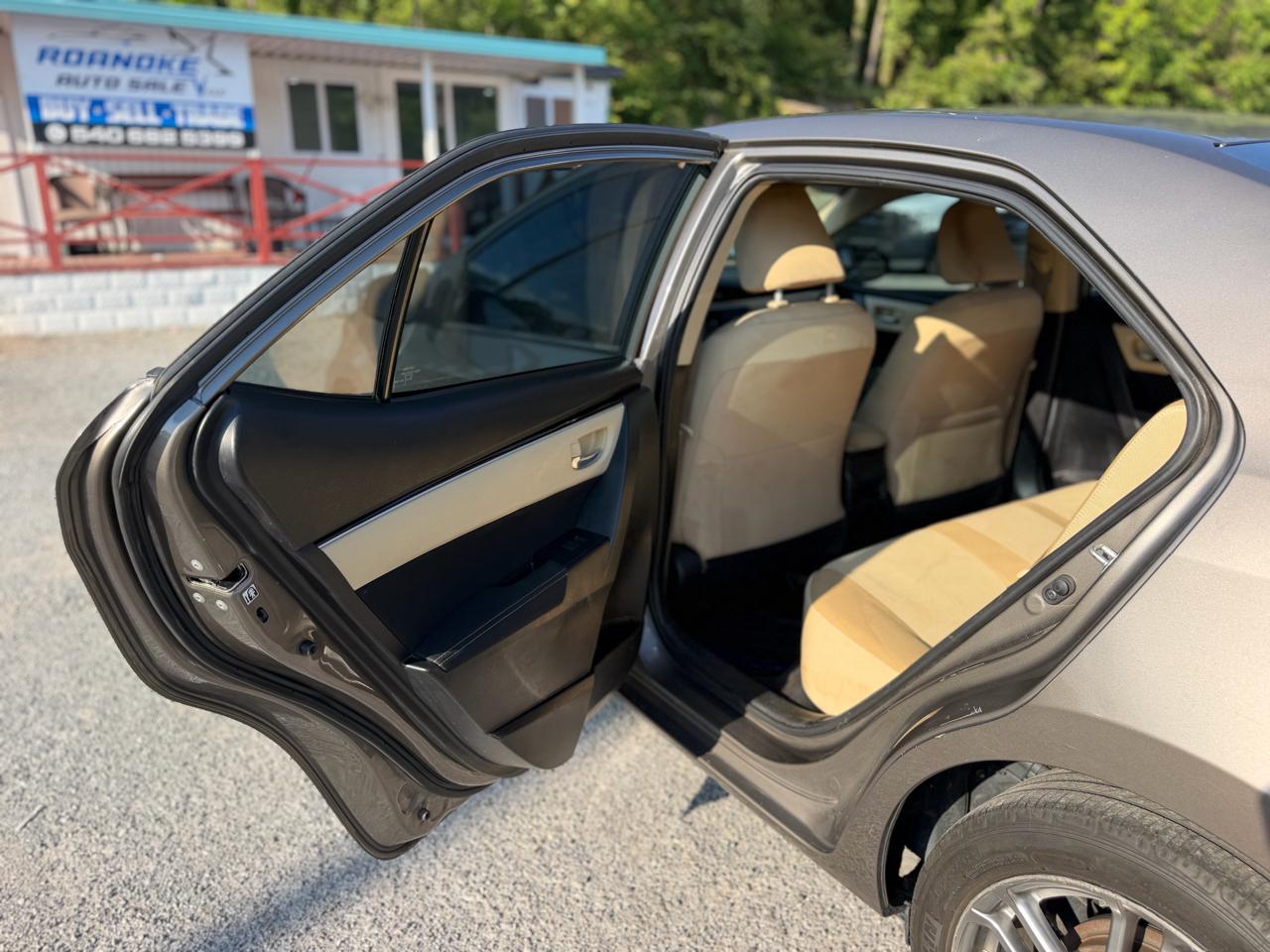 Toyota Corolla XLE CVT 2019