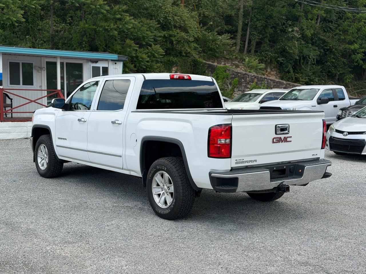 GMC Sierra 1500 SLE Crew Cab Long Box 4WD 2014