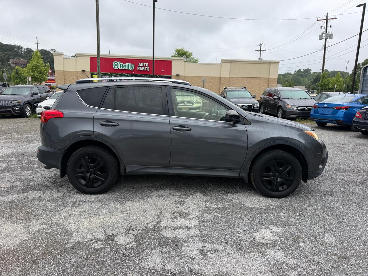 Toyota RAV4 LE AWD 2013