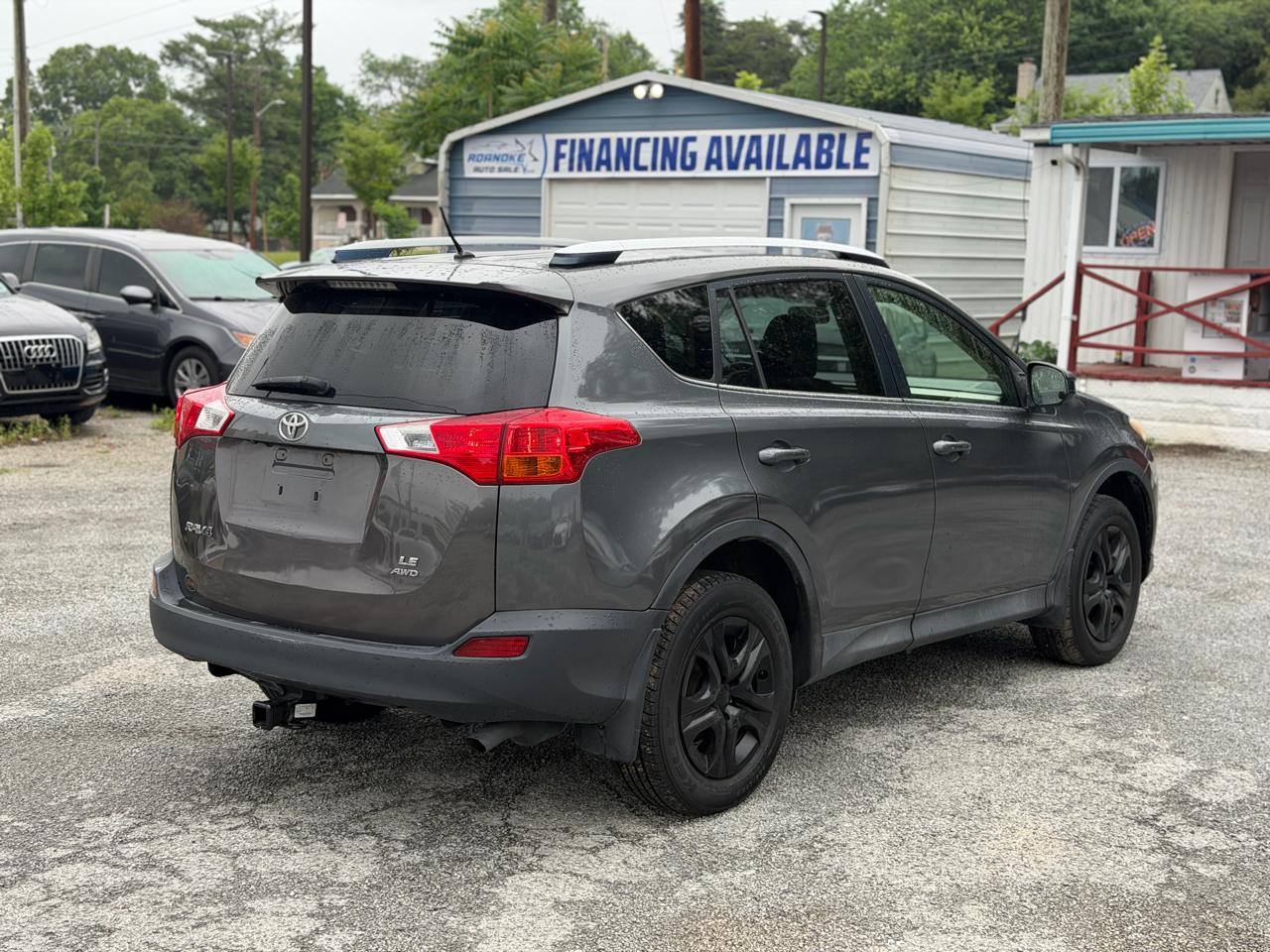 Toyota RAV4 LE AWD 2013