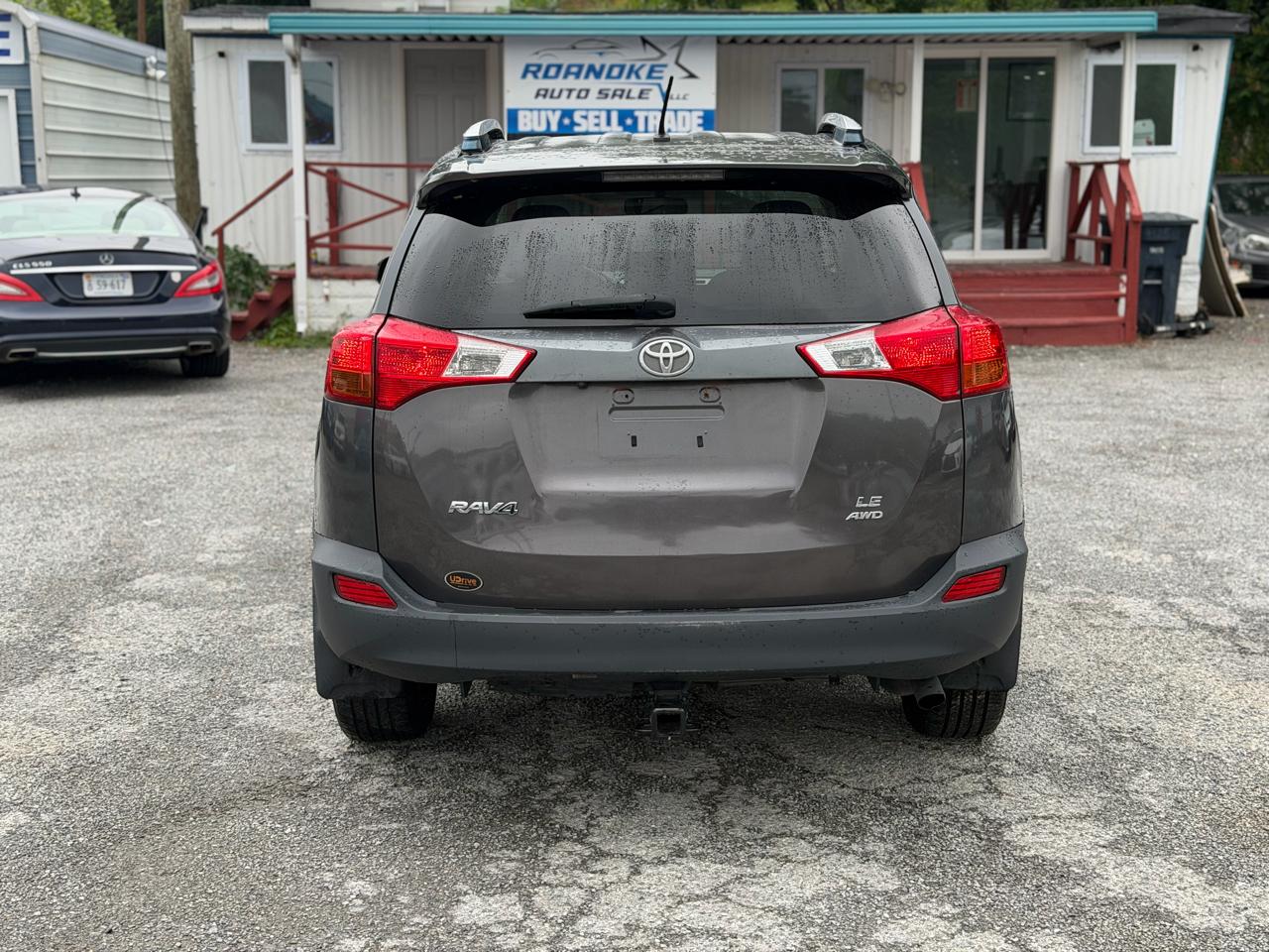 Toyota RAV4 LE AWD 2013