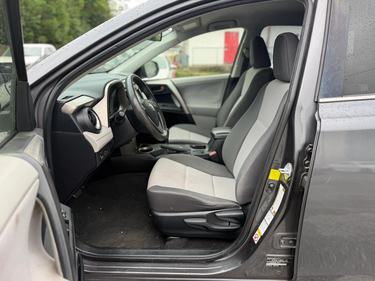 Toyota RAV4 LE AWD 2013