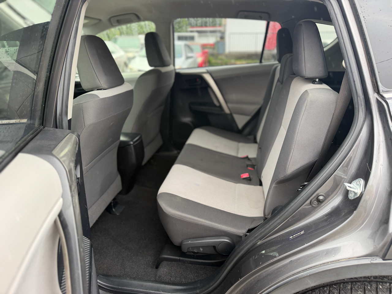 Toyota RAV4 LE AWD 2013