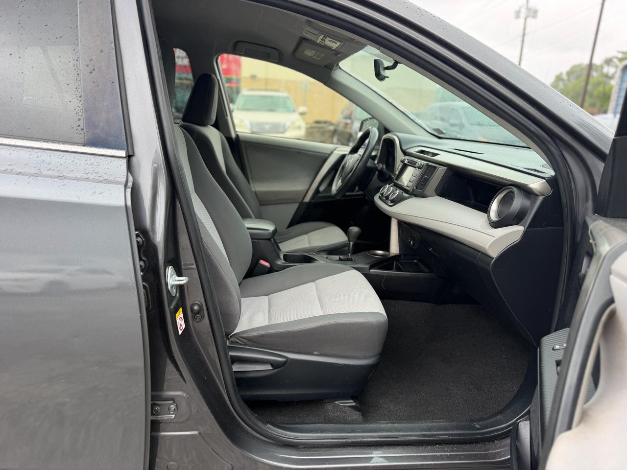Toyota RAV4 LE AWD 2013