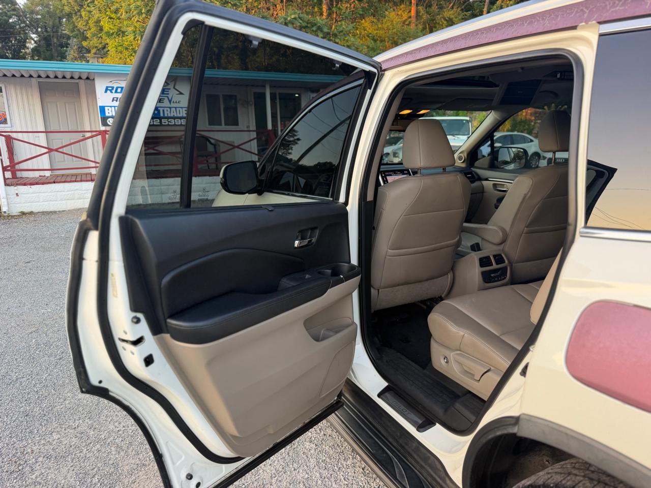 Honda Pilot Touring 2WD 2016