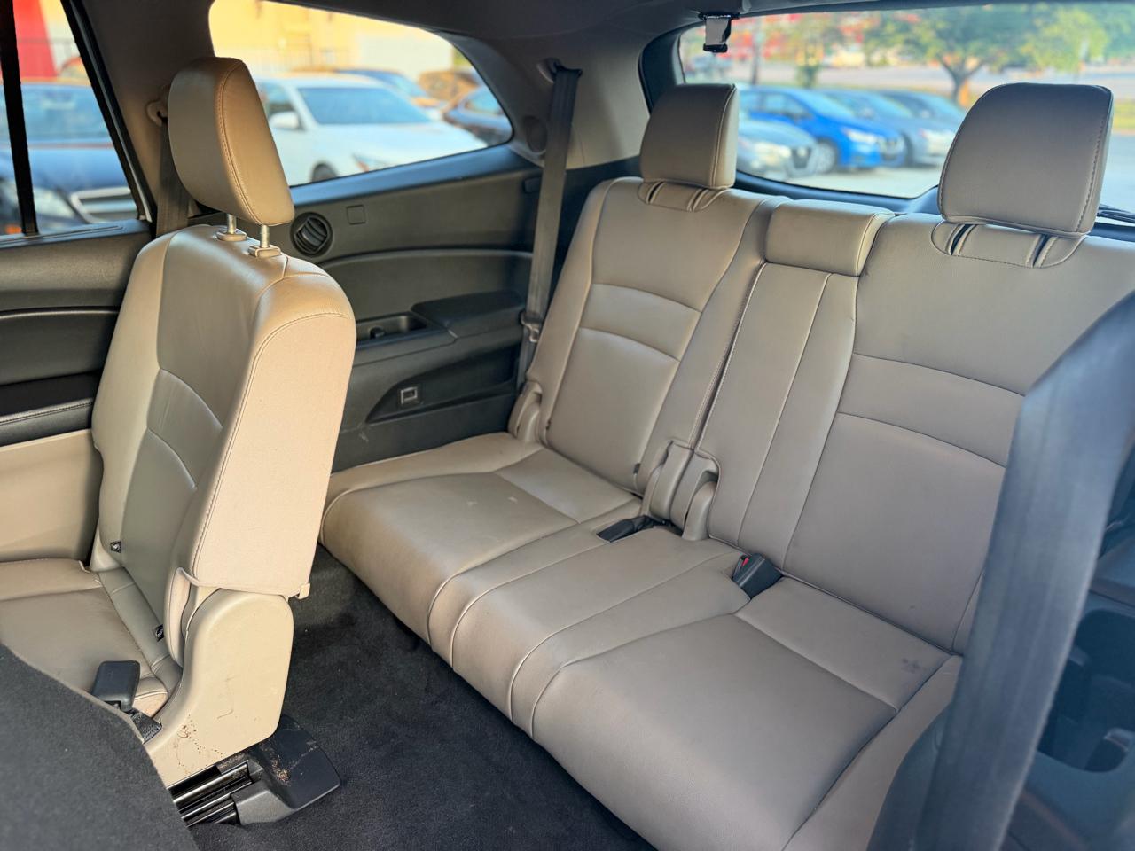 Honda Pilot Touring 2WD 2016