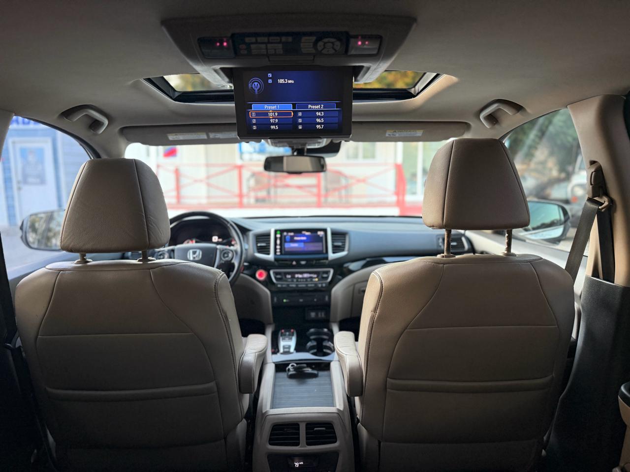 Honda Pilot Touring 2WD 2016