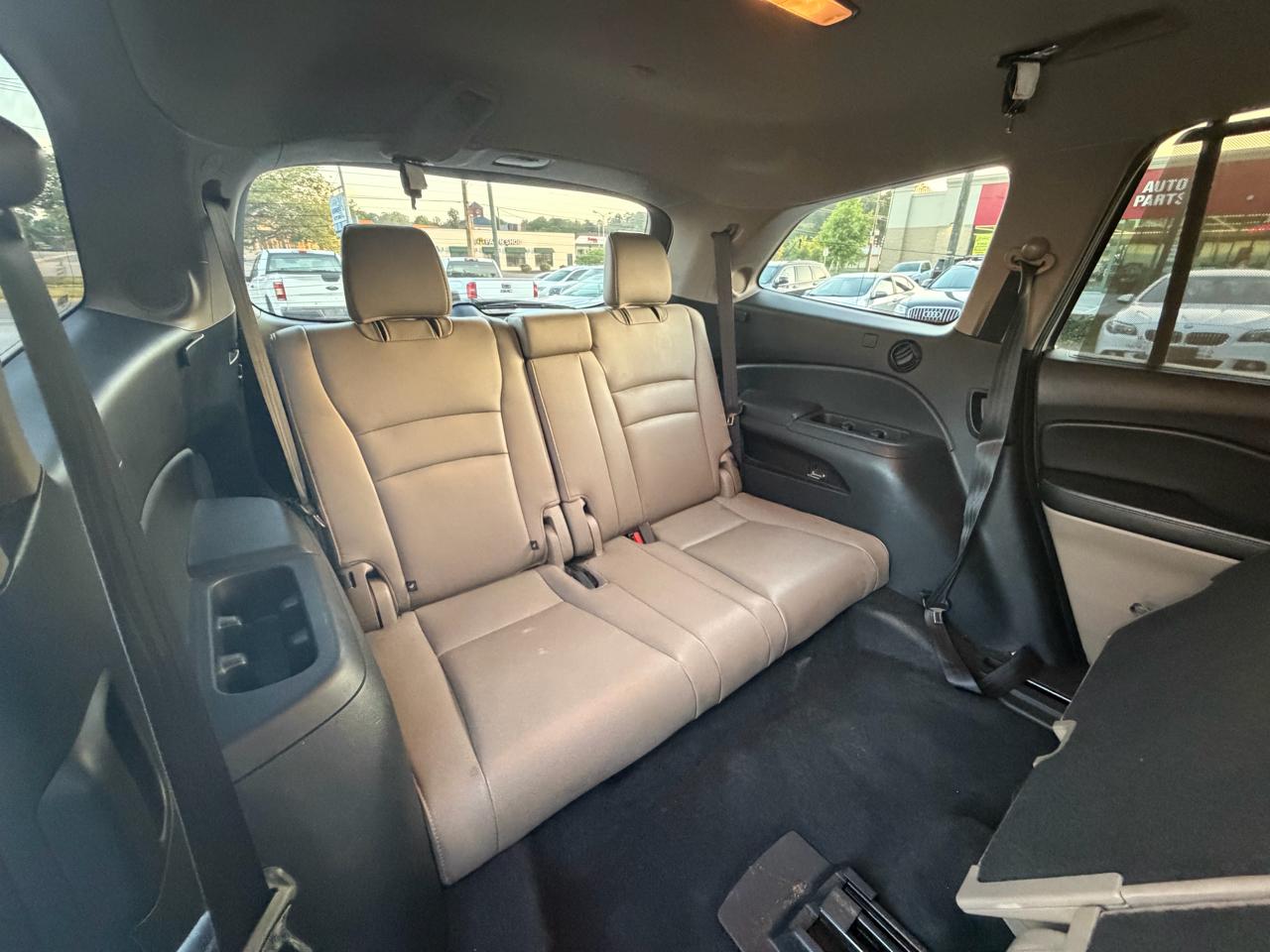 Honda Pilot Touring 2WD 2016