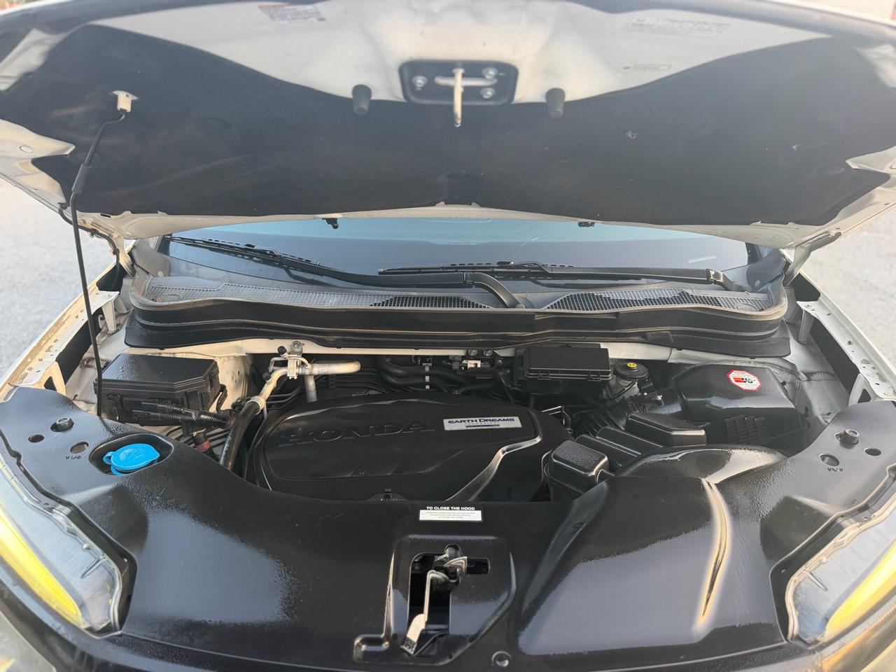 Honda Pilot Touring 2WD 2016