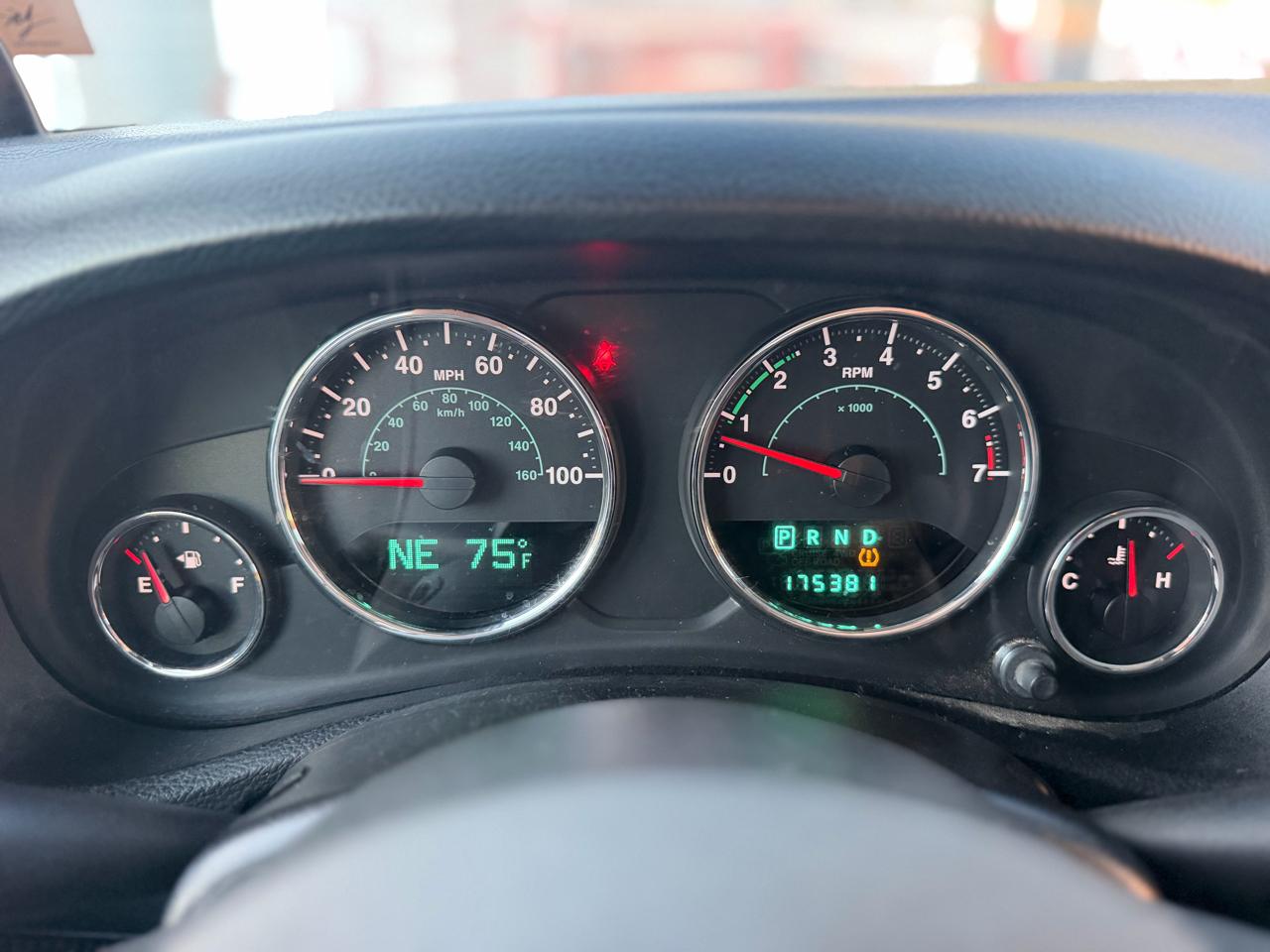 Jeep Wrangler Sport 4WD 2012