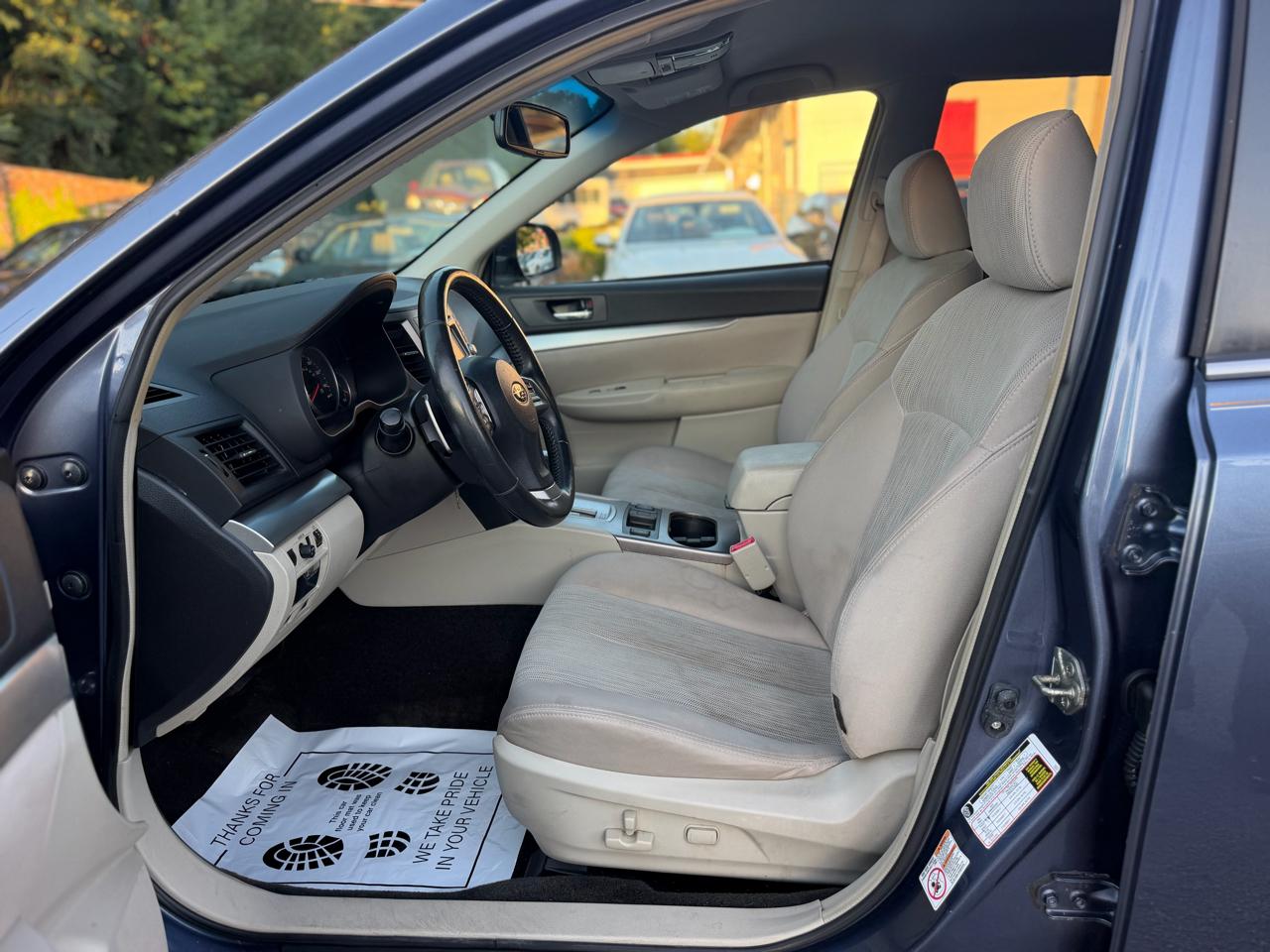 Subaru Outback 2.5i Premium 2014