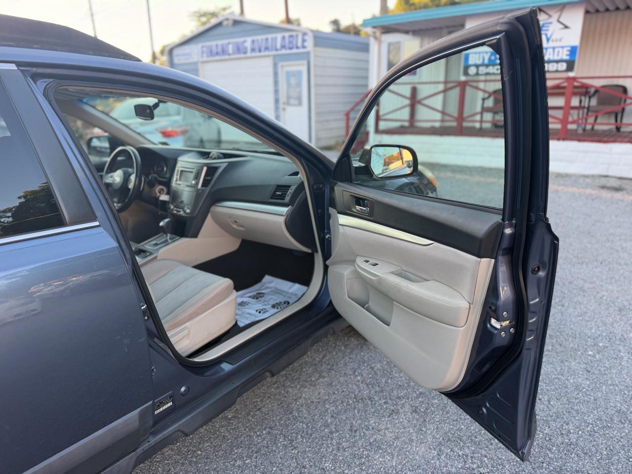 Subaru Outback 2.5i Premium 2014