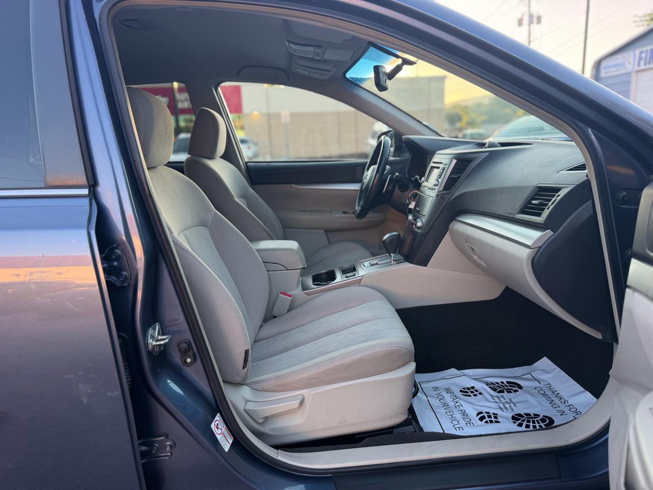 Subaru Outback 2.5i Premium 2014