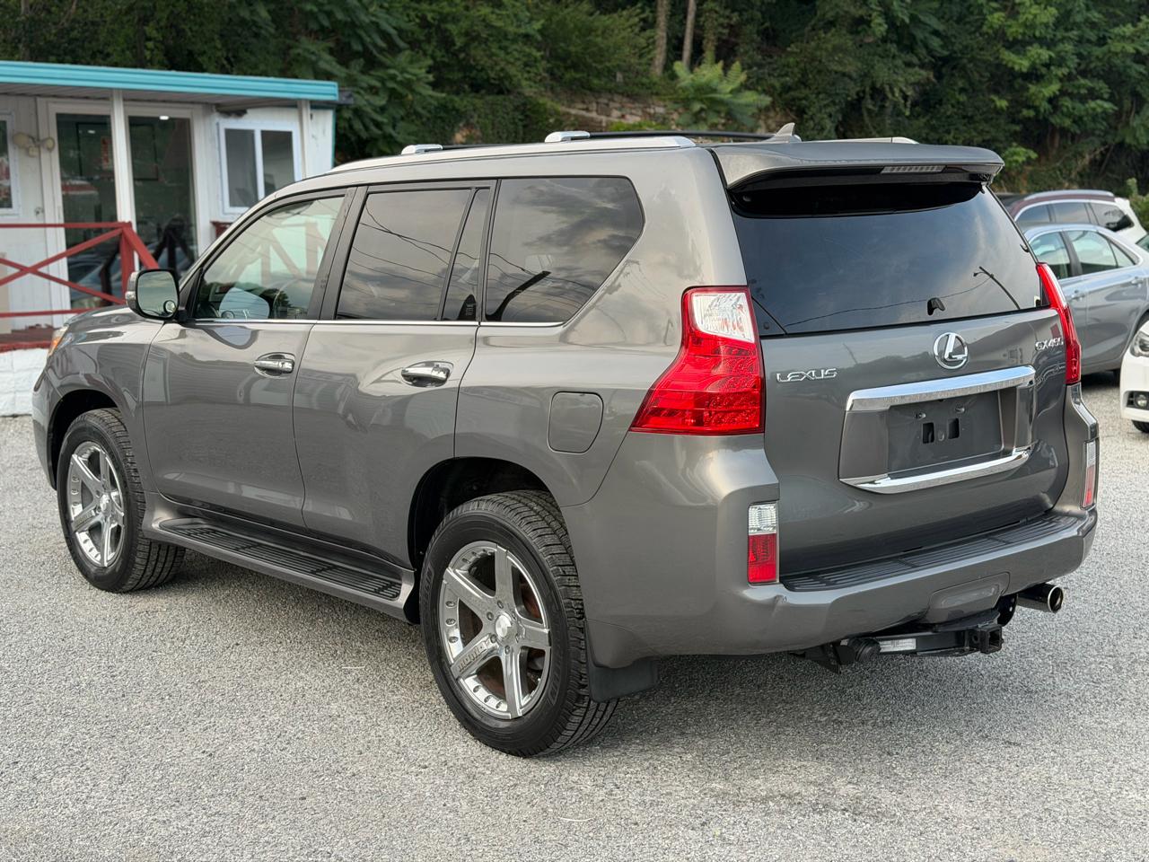 Lexus GX 460 Sport Utility 2010
