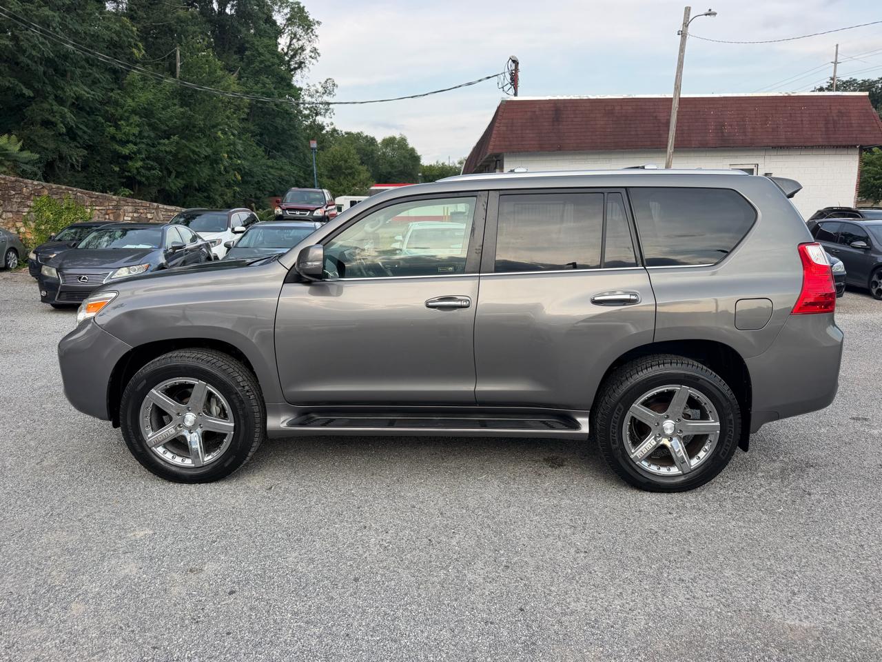 Lexus GX 460 Sport Utility 2010