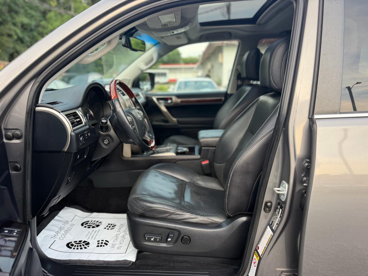 Lexus GX 460 Sport Utility 2010
