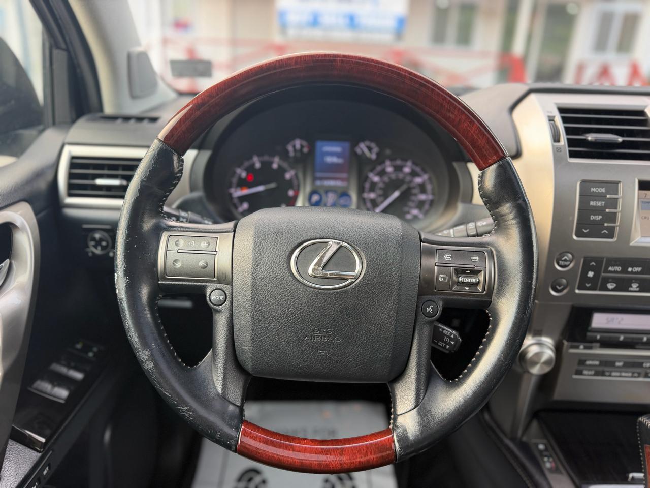 Lexus GX 460 Sport Utility 2010