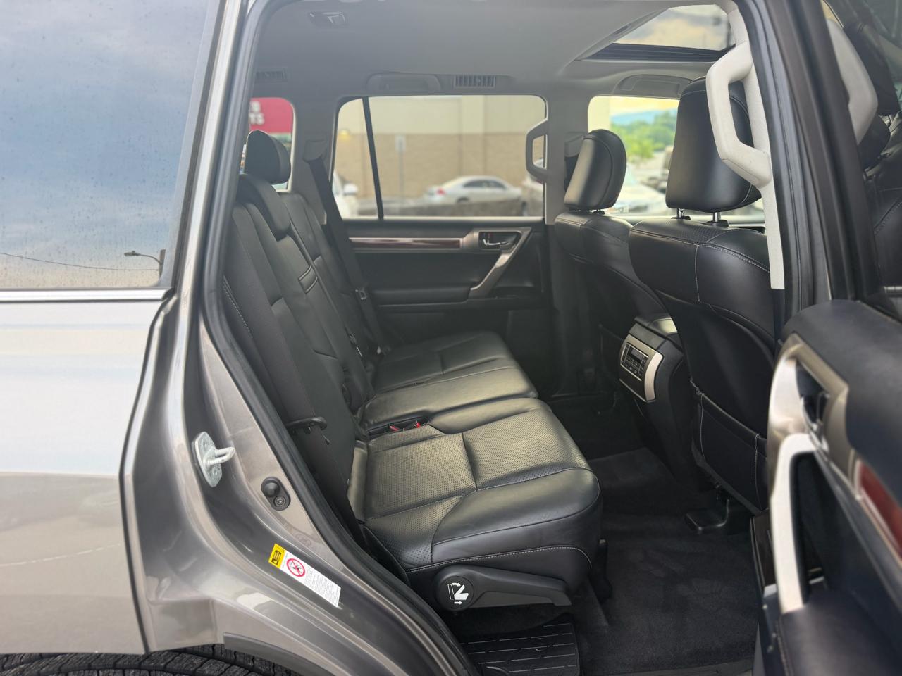 Lexus GX 460 Sport Utility 2010