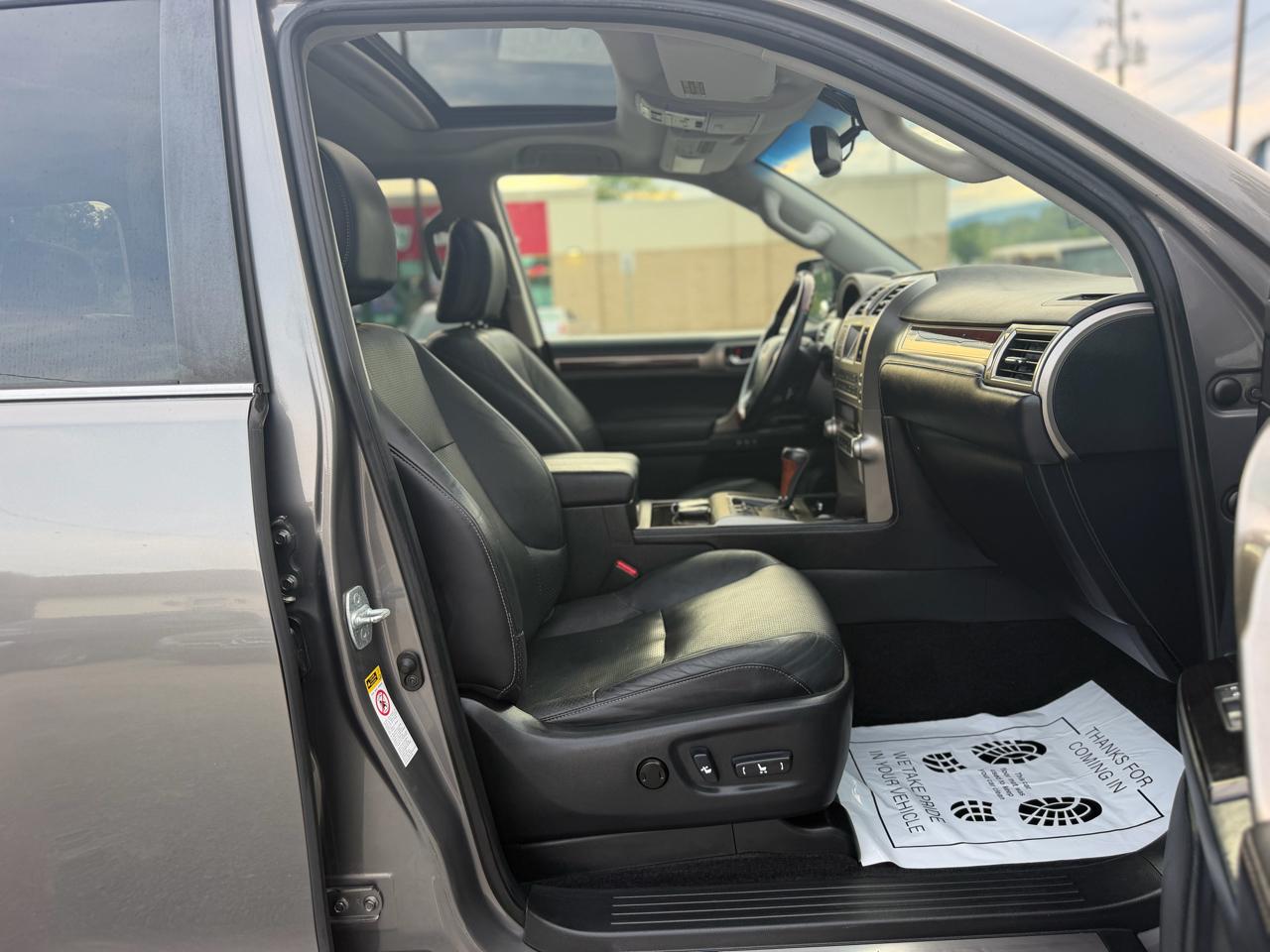 Lexus GX 460 Sport Utility 2010
