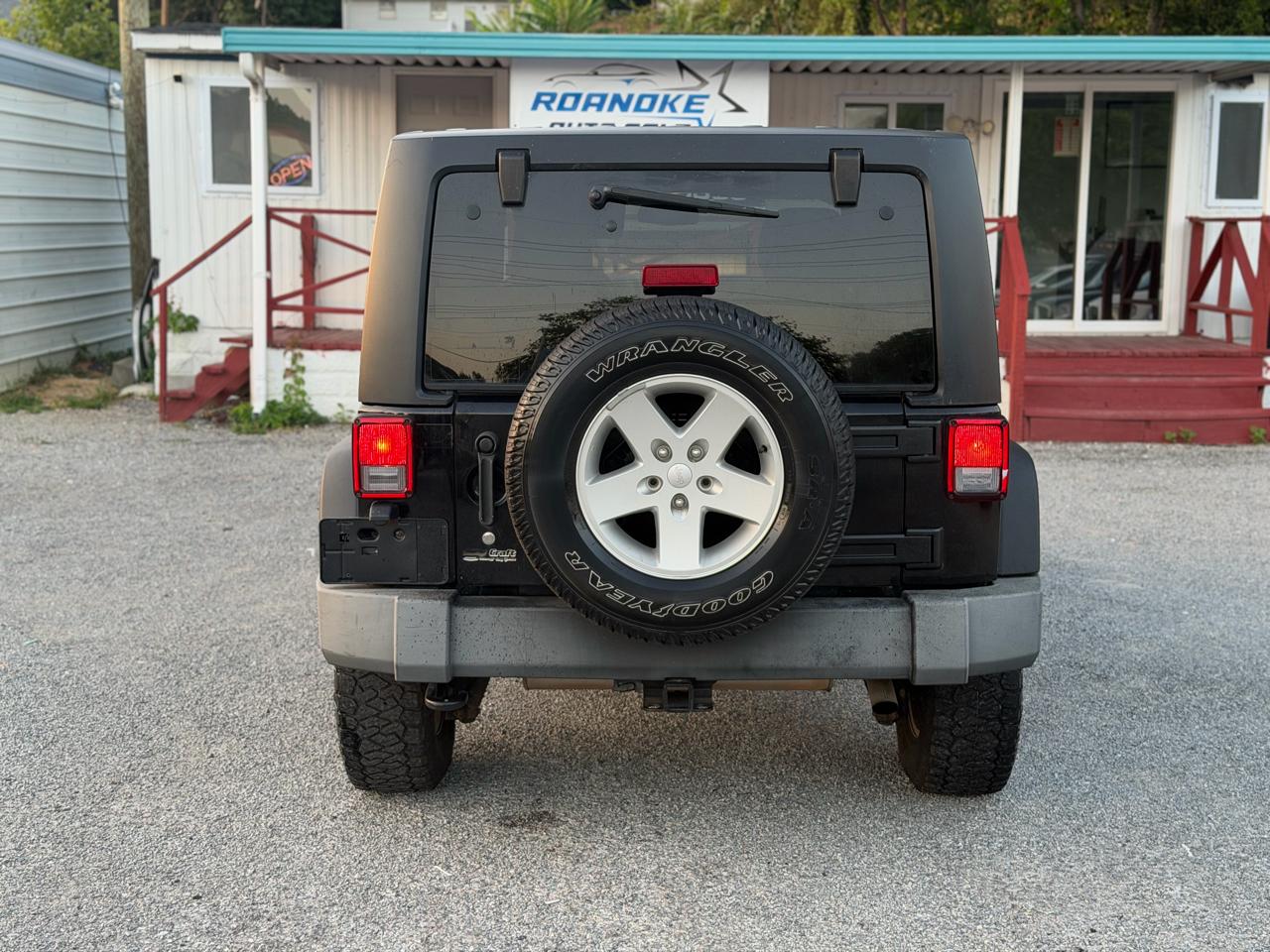 Jeep Wrangler Unlimited Sport 4WD 2017