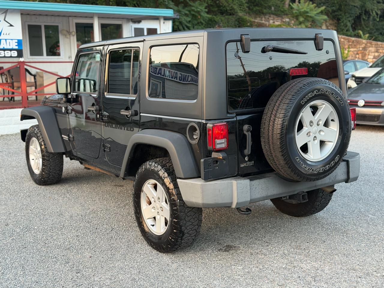 Jeep Wrangler Unlimited Sport 4WD 2017