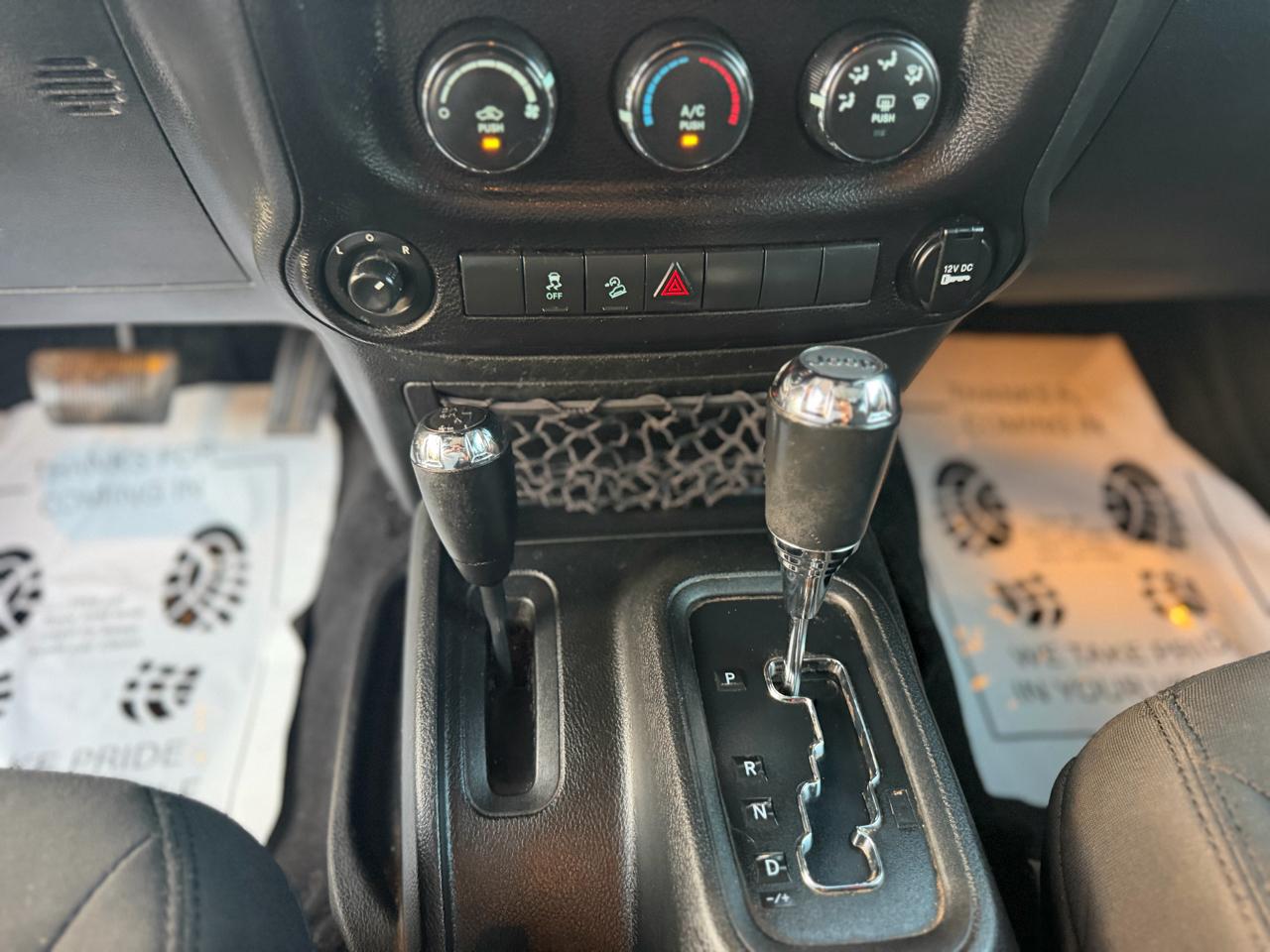 Jeep Wrangler Unlimited Sport 4WD 2017