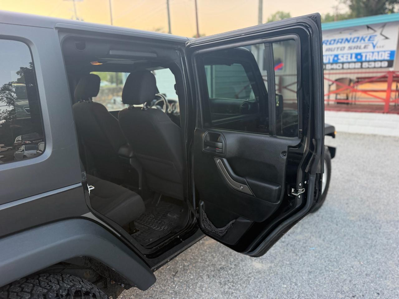 Jeep Wrangler Unlimited Sport 4WD 2017