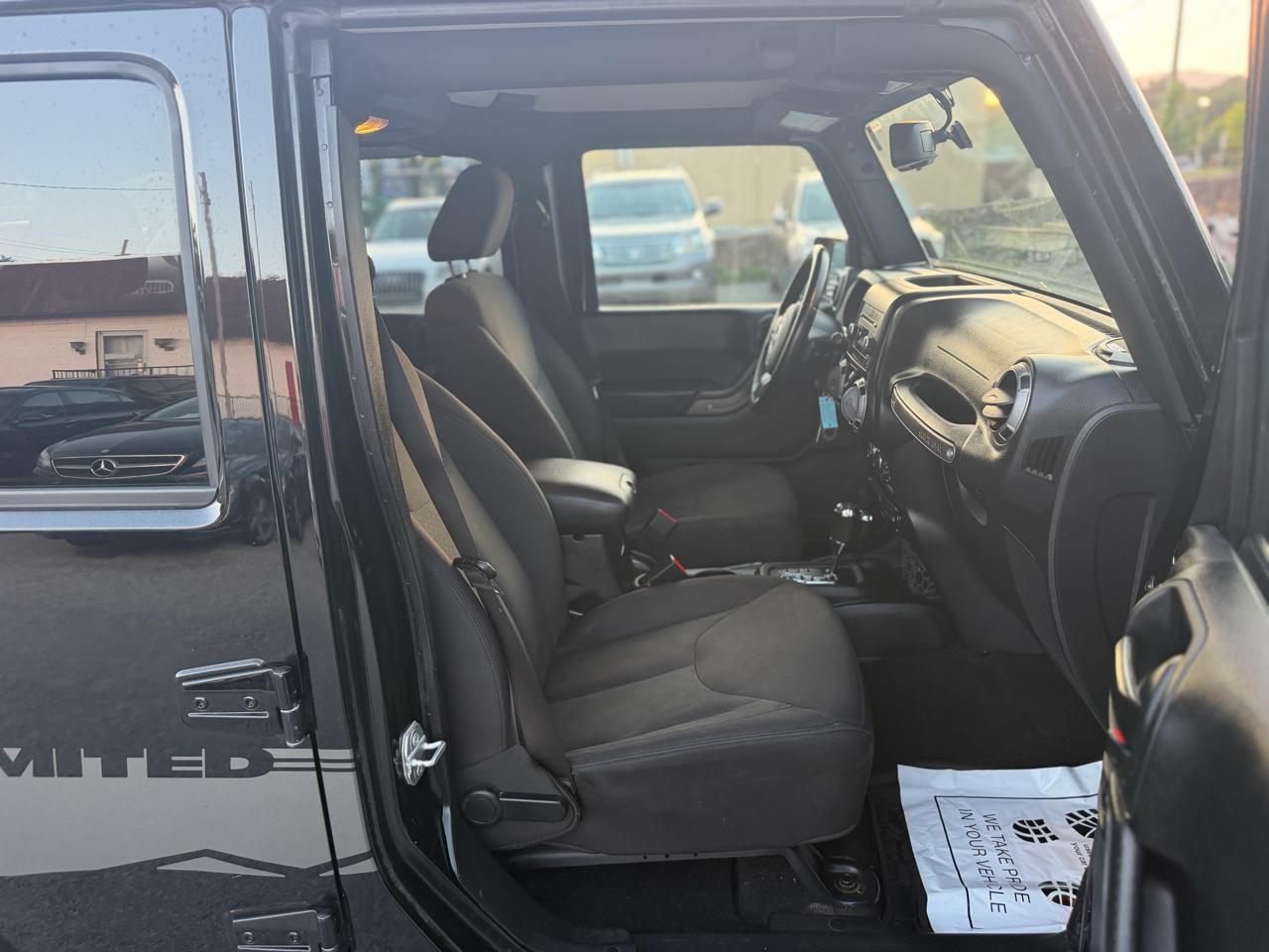 Jeep Wrangler Unlimited Sport 4WD 2017