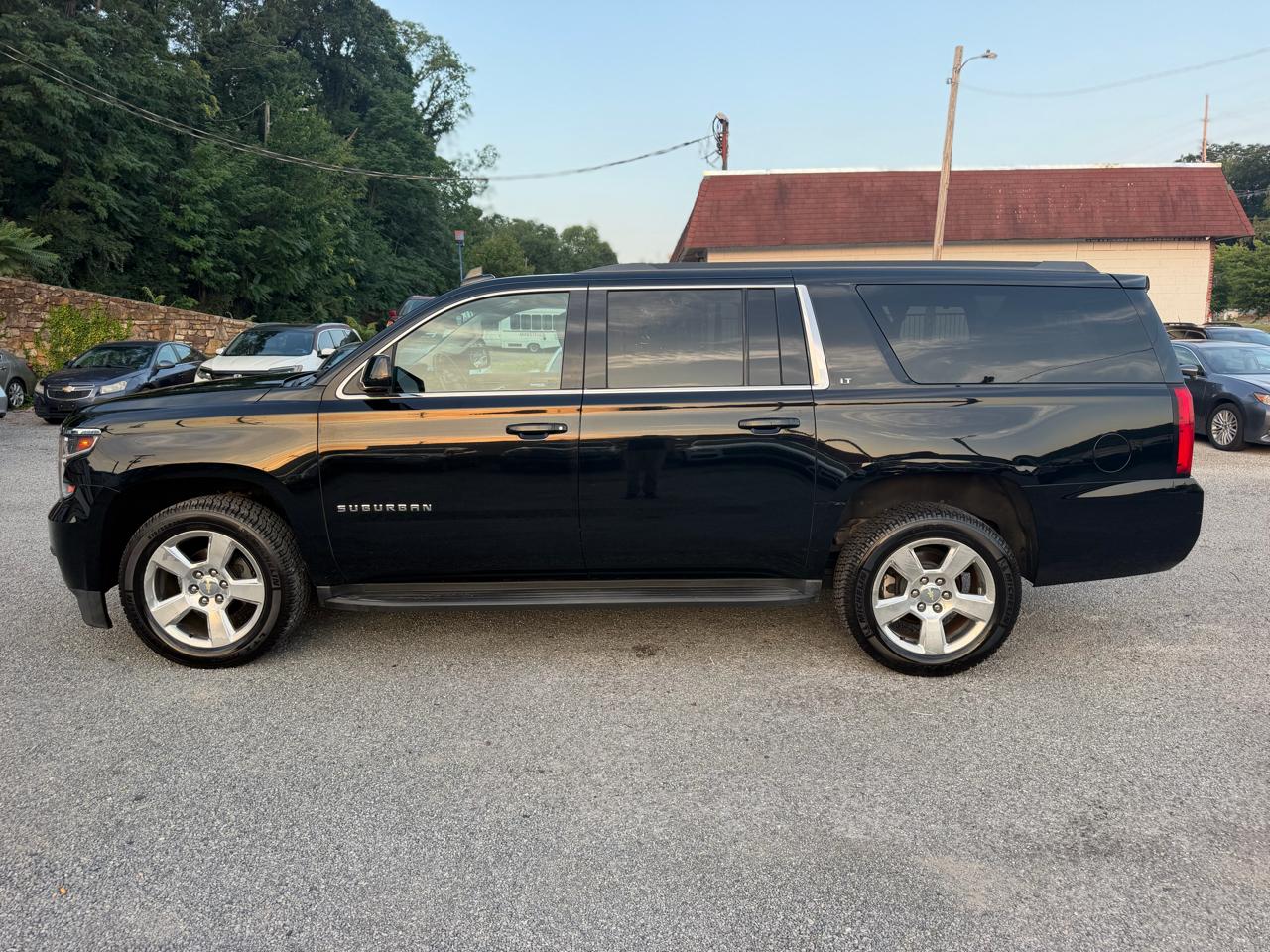 Chevrolet Suburban LT 4WD 2019