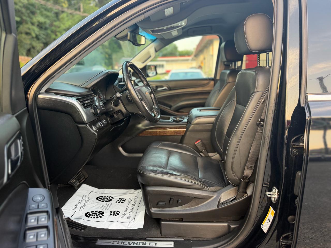 Chevrolet Suburban LT 4WD 2019