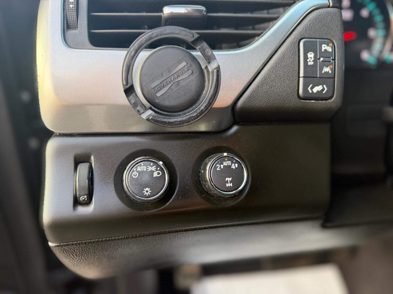 Chevrolet Suburban LT 4WD 2019