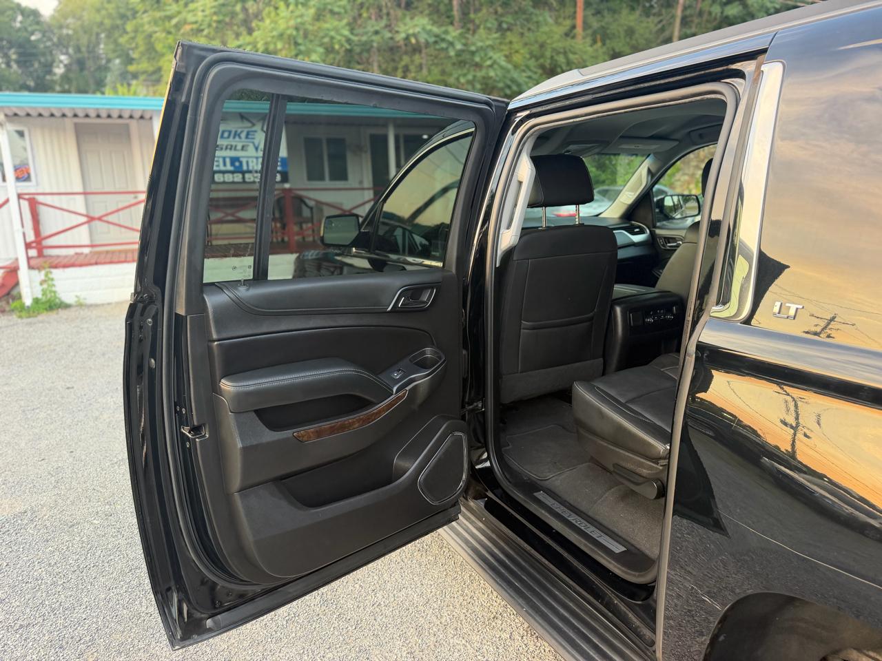 Chevrolet Suburban LT 4WD 2019