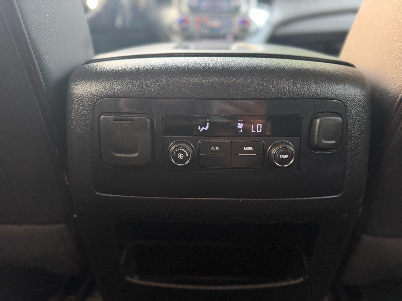 Chevrolet Suburban LT 4WD 2019