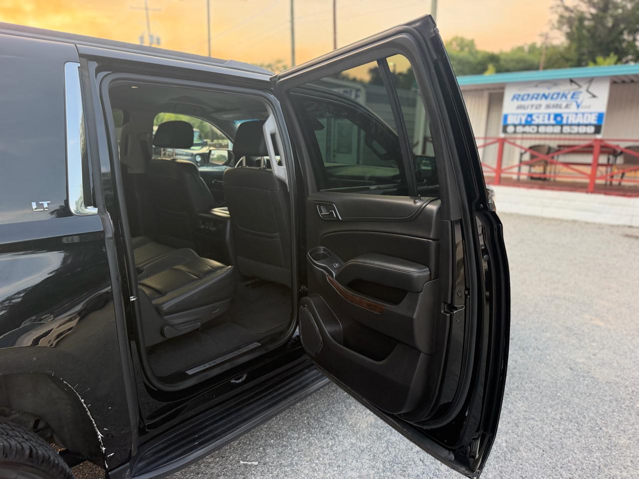 Chevrolet Suburban LT 4WD 2019