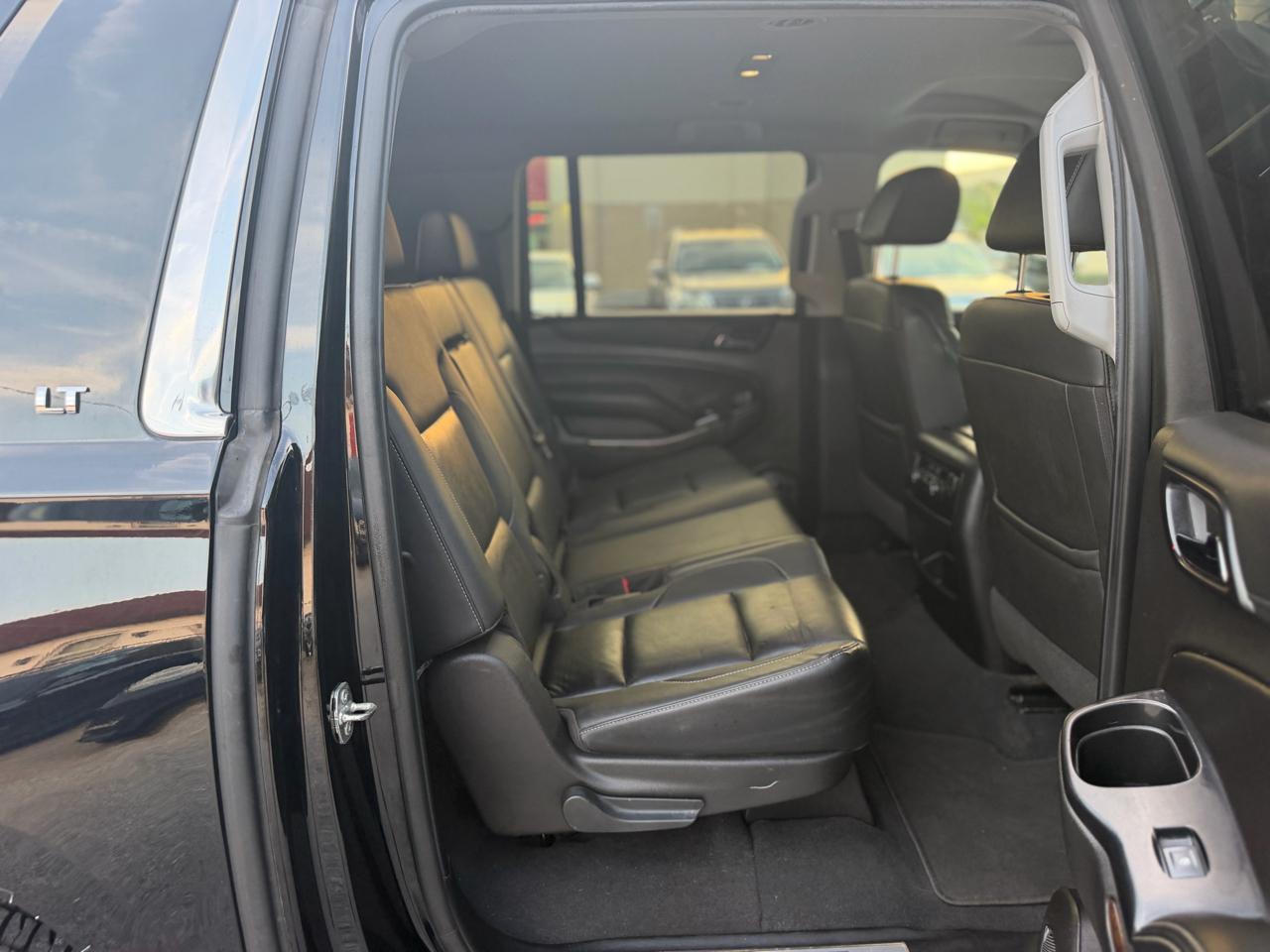 Chevrolet Suburban LT 4WD 2019