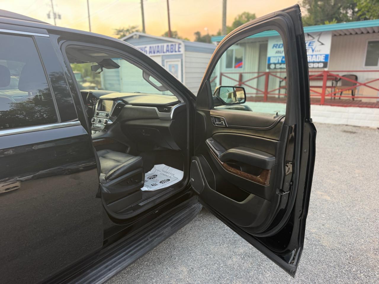 Chevrolet Suburban LT 4WD 2019