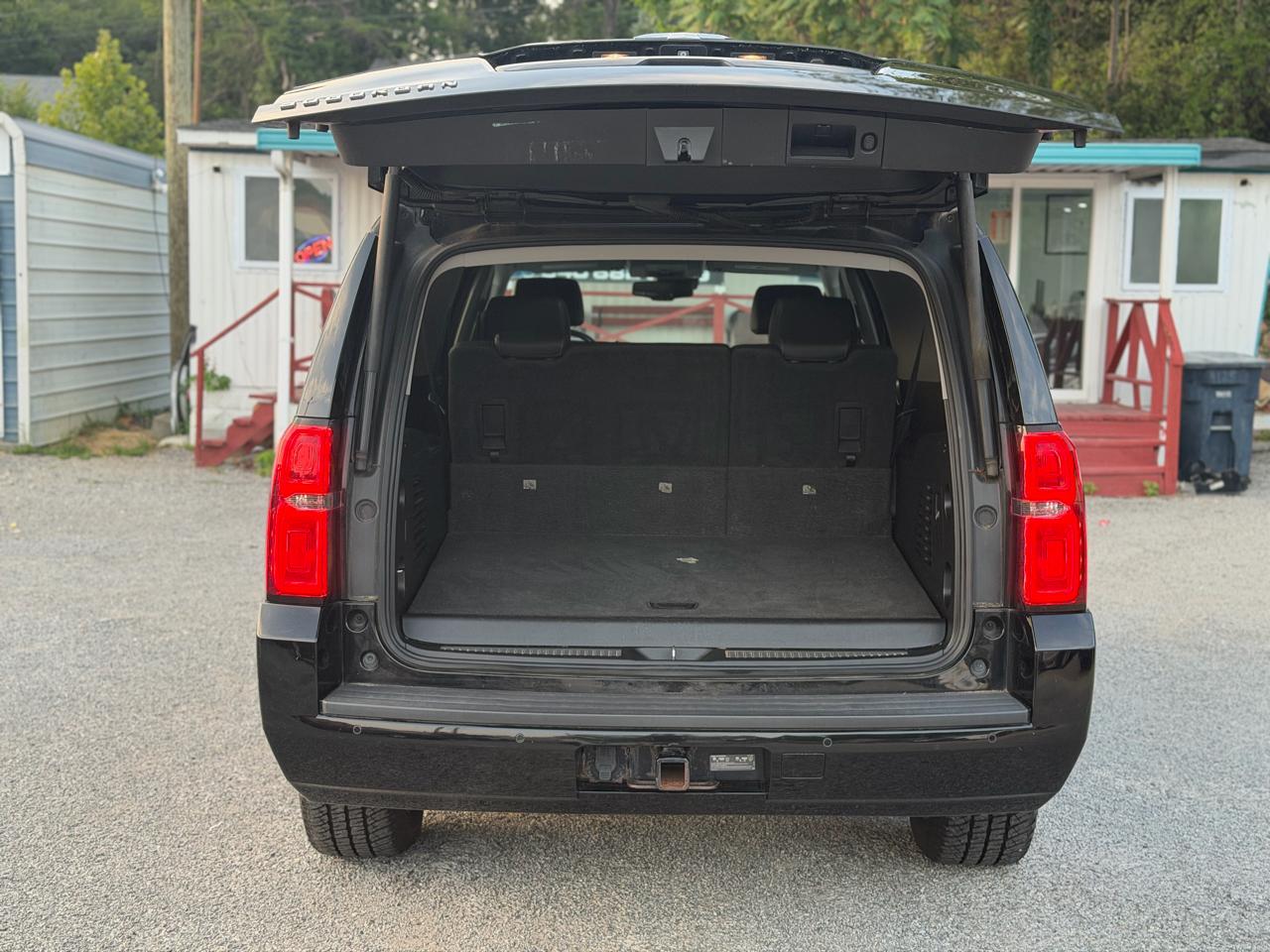 Chevrolet Suburban LT 4WD 2019