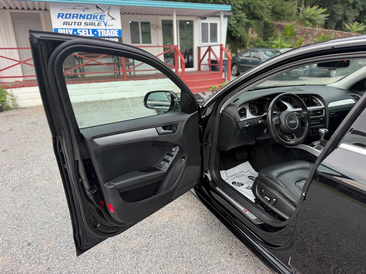 Audi A4 2.0T Sedan quattro Tiptronic 2015