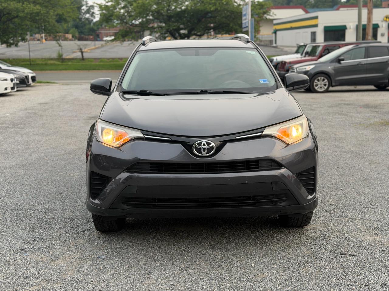 Toyota RAV4 LE FWD 2016