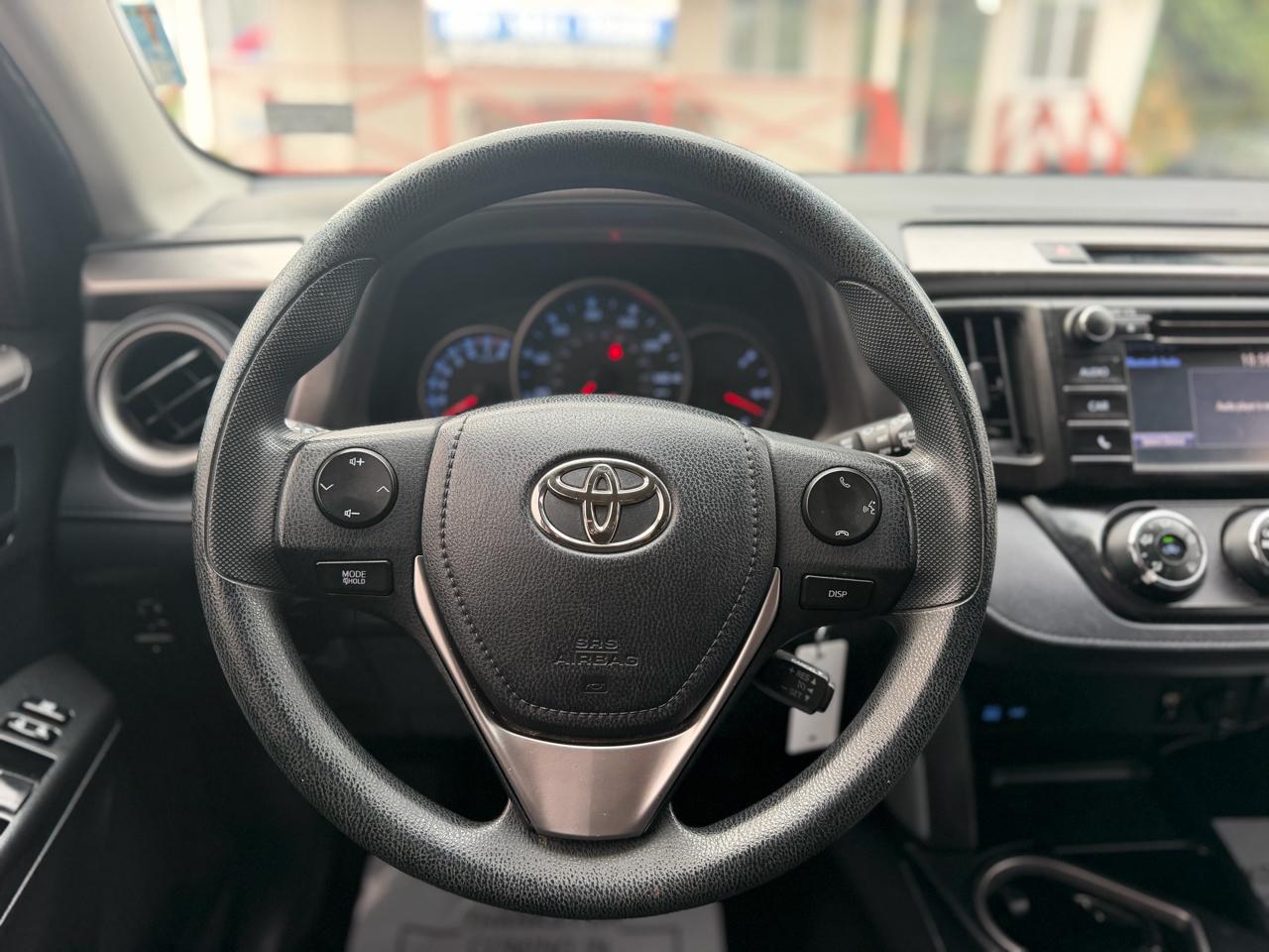 Toyota RAV4 LE FWD 2016